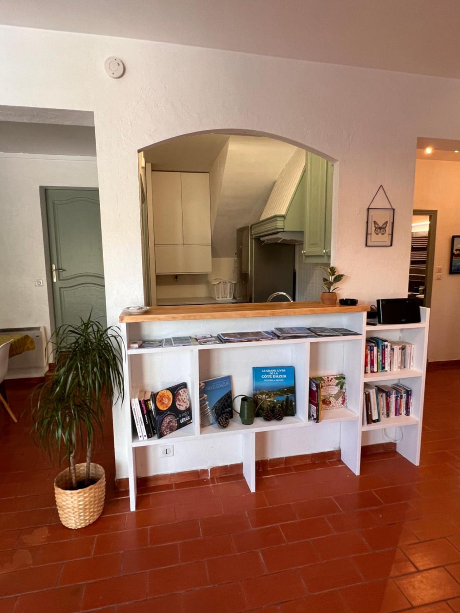 Simone, Appartement Maison, Quartier Calme, Grande Terrasse, Spa, Barbecue, 2 Chambres Фрежюс Экстерьер фото