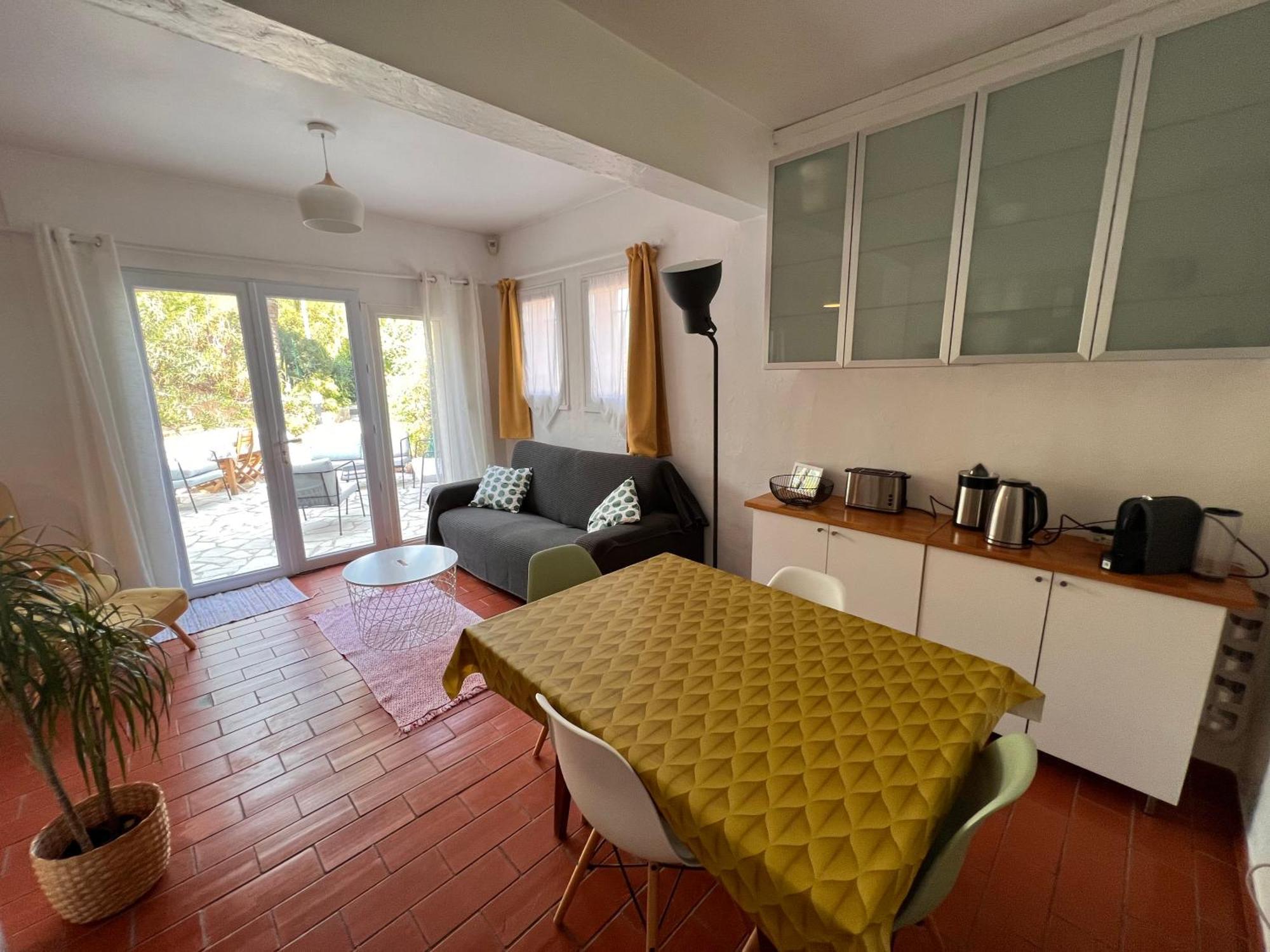 Simone, Appartement Maison, Quartier Calme, Grande Terrasse, Spa, Barbecue, 2 Chambres Фрежюс Экстерьер фото